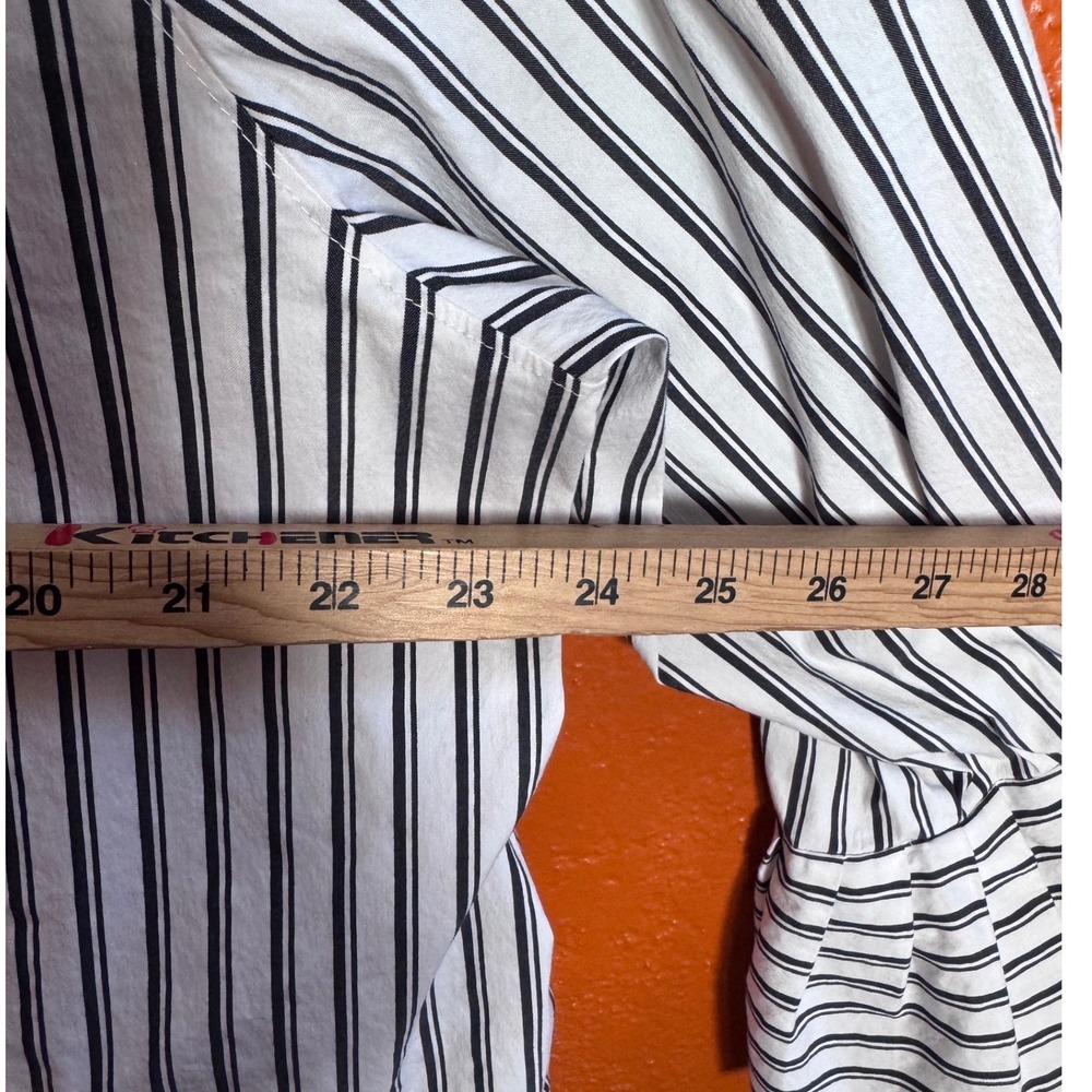 Chicos Striped Bell Sleeve Blouse Black White Poplin Top Size 4 US 20 Cotton - Picture 7 of 10